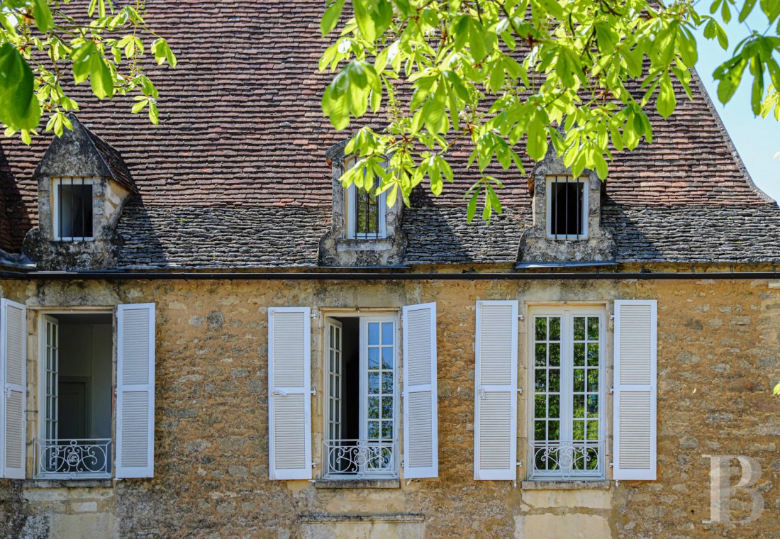 A 17th century family home in the royal bastide of Domme in the Dordogne - photo  n°19